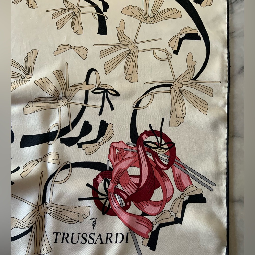 Trussardi Silk Scarf with Cream, Black, and Red Accents - Picture 6 of 10